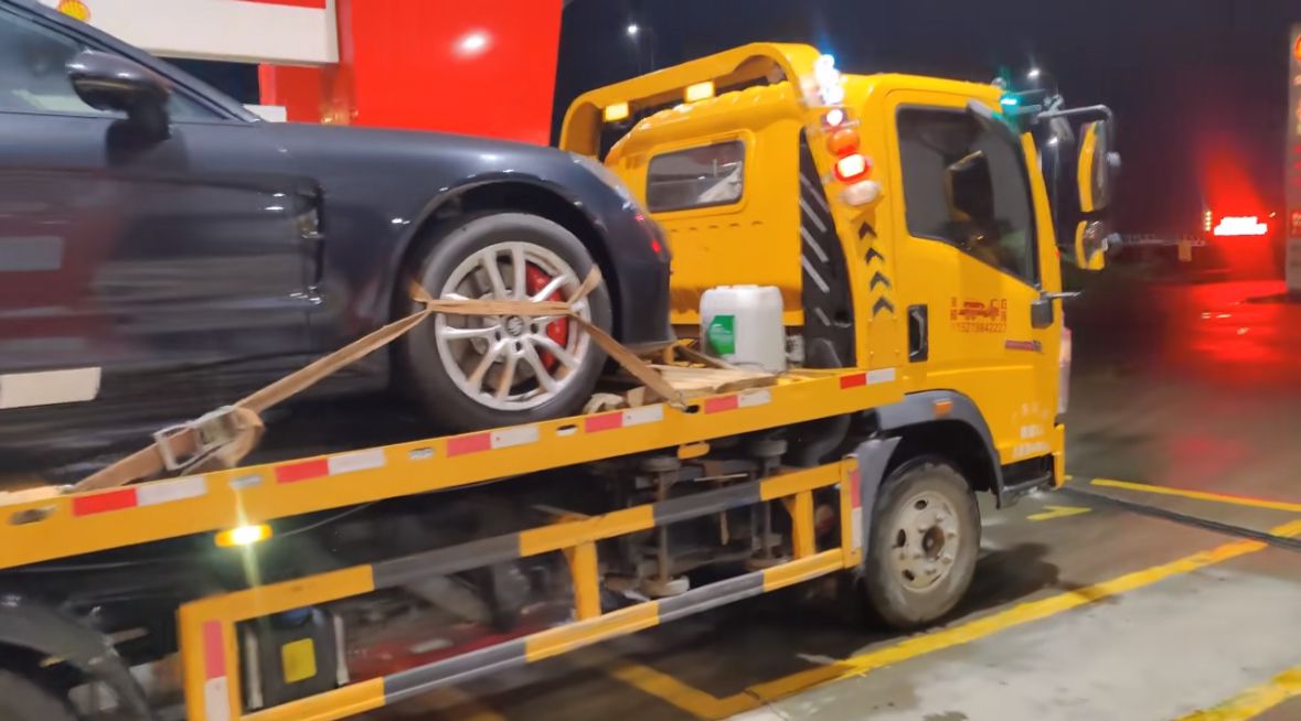 陕西行车途中遇到突发状况该如何呼叫道路救援？